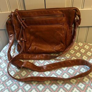 Bueno crossbody faux leather purse